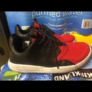 Jordan eclipse bous size 6